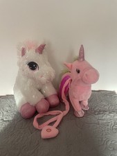 2 Unicorns 1 Fluffy 1 Singing
